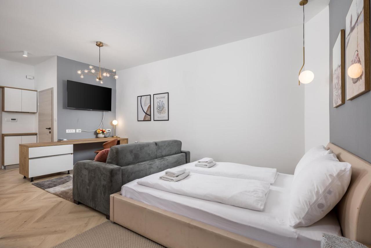 רייקה Apartments Madeleine מראה חיצוני תמונה