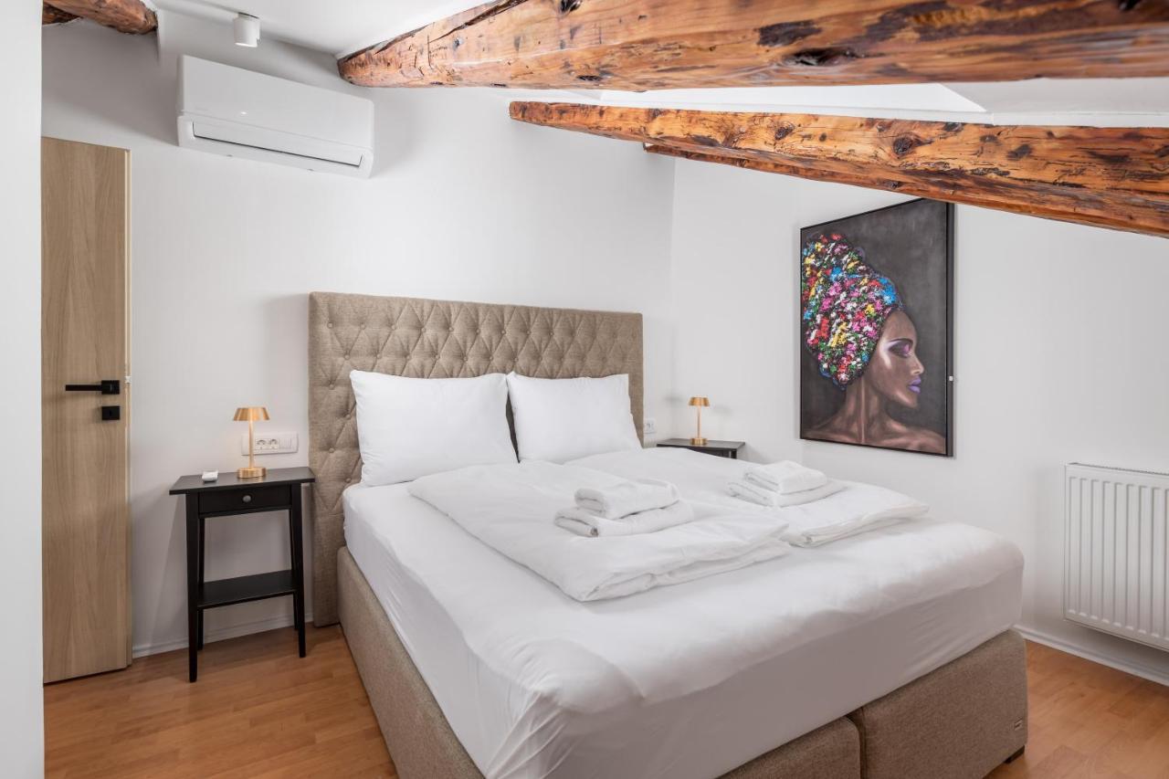 רייקה Apartments Madeleine מראה חיצוני תמונה