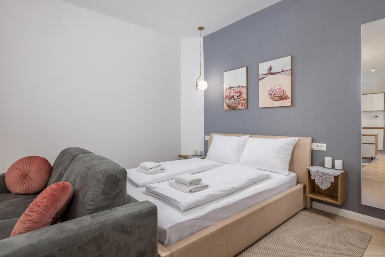 רייקה Apartments Madeleine מראה חיצוני תמונה