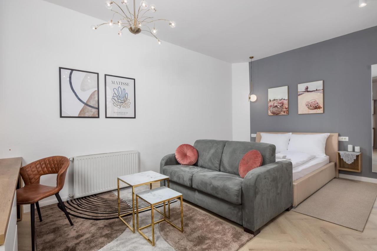 רייקה Apartments Madeleine מראה חיצוני תמונה